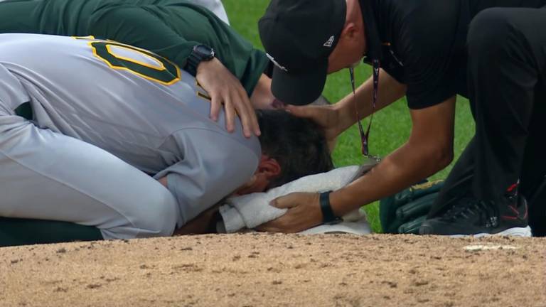 Chris Bassitt fue golpeado el martes.