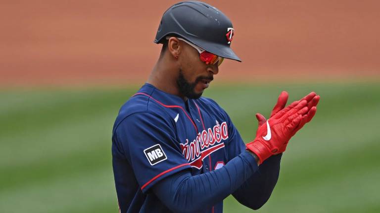 Byron Buxton está fuera de acción actualmente debido a una fractura en la mano izquierda.