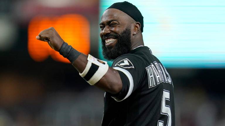 Josh Harrison acuerda con Filis a razón de 2 millones de dólares.
