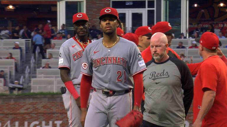 Hunter Greene es una baja importante para los Rojos.