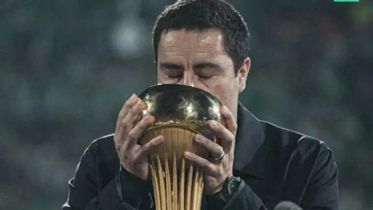 Pumas avanza en negociaciones con Efraín Juárez para ser su nuevo director técnico