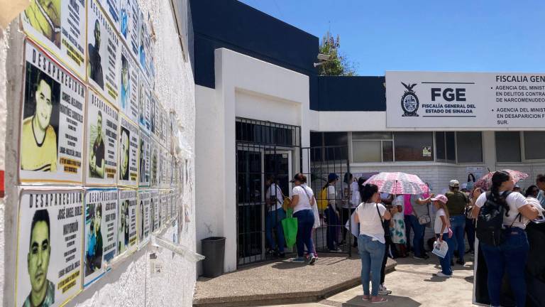 Este martes se realizó una marcha pacífica que culminó en la Vicefiscalía Regional de la Zona Sur de Mazatlán.