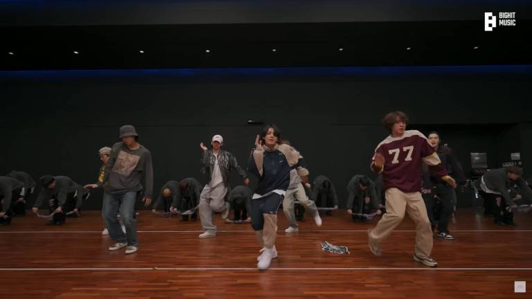 BTS comparte coreografía oficial de ‘Run BTS’ en Youtube.