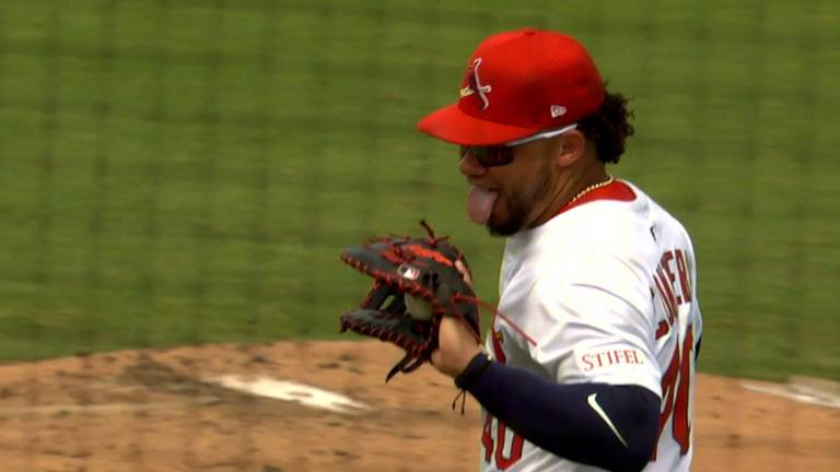 Willson Contreras se ha adaptado muy bien a la primera base durante la pretemporada.