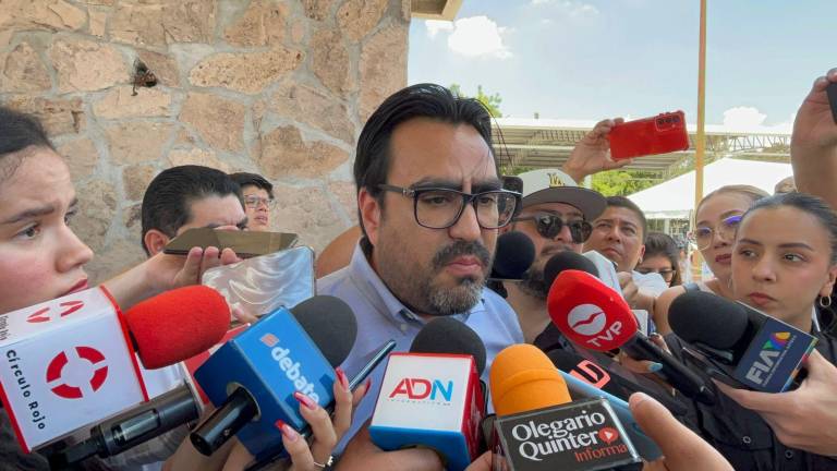 El Alcalde de Culiacán Juan de Dios Gámez Mendívil habla del proyecto de construcción de vivienda.