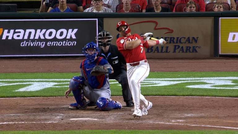 Triple clave de Steer en el octavo impulsa triunfo de Rojos sobre Dodgers