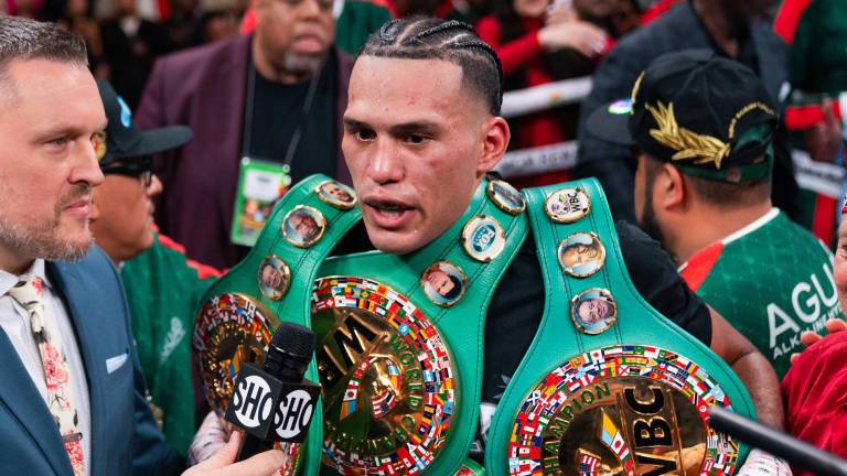 David Benavidez podría ser el próximo adversario de Terence Crawford.