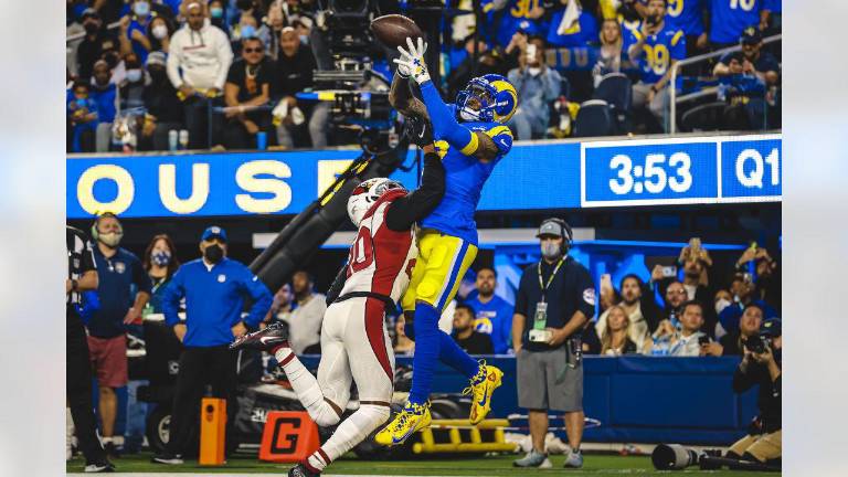 Los Rams fueron muy superiores a los Cardinals para avanzar a la Ronda Divisional.
