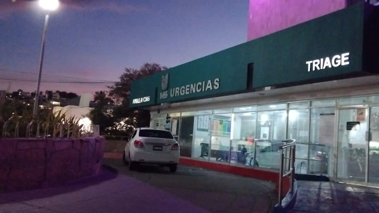 Luego de haber permanecido 18 días hospitalizado, un adulto mayor falleció en el IMSS Culiacán tras un ataque con arma blanca.