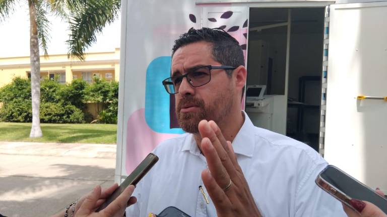 El Secretario de Salud estatal, Cuitláhuac González, señaló que por instrucción del Gobierno federal se está agilizando la distrución de medicamentos en Sinaloa.