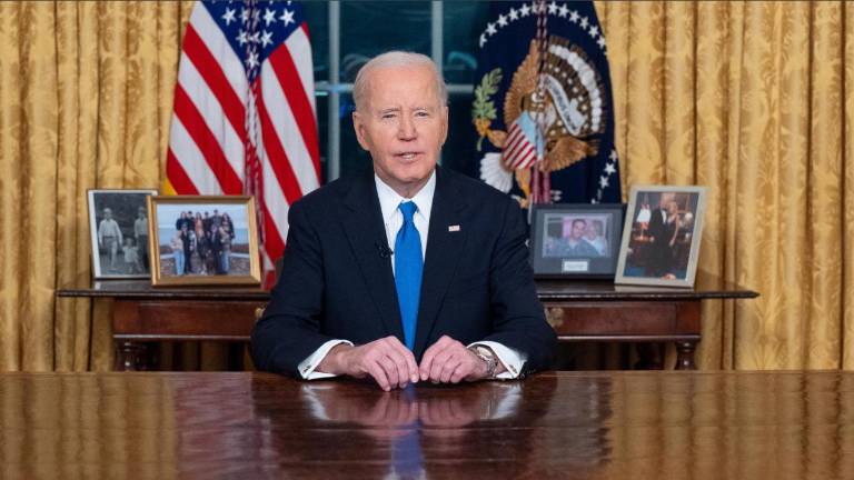 En sus últimas acciones como Presidente, Joe Biden otorga perdón preventivo a funcionarios que investigaron los disturbios de enero de 2021 en el Capitolio.
