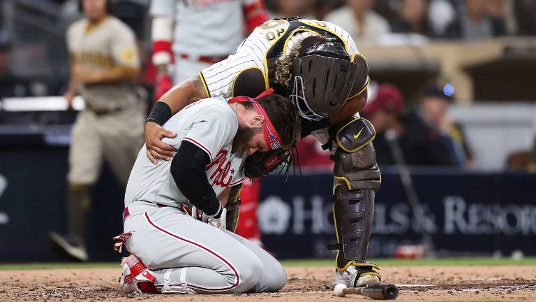 Bryce Harper sufrió la fractura en el juego del pasado sábado, en San Diego.