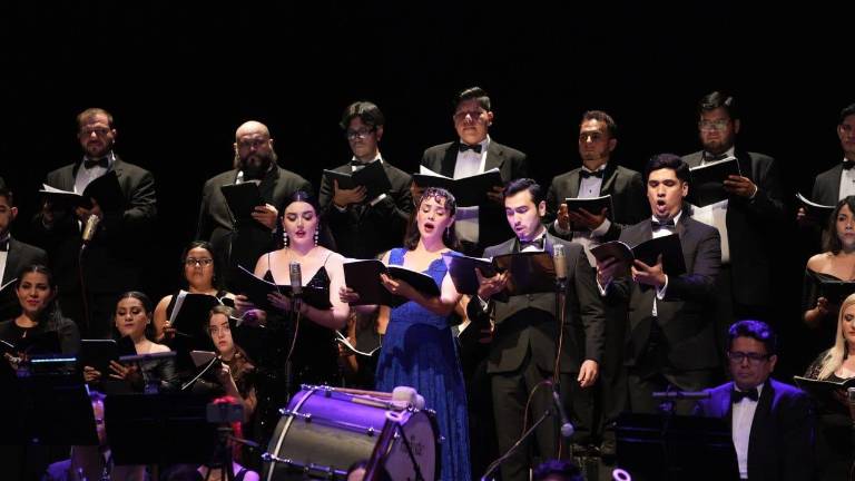 El Coro Ángela Peralta.