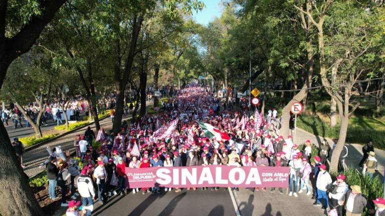 Contingencia de Sinaloa que participó en la marcha a la que convocó el Presidente Andrés Manuel López Obrador.
