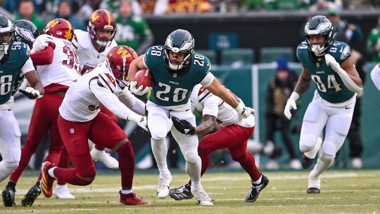 Los Eagles aprovecharon los errores del rival.