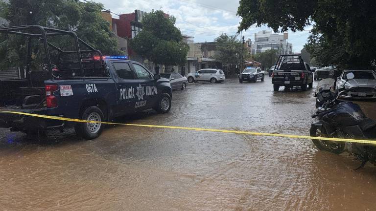 Autoridades resguardaron la zona de la colonia Miguel Alemán donde ocurrió el enfrentamiento armado.