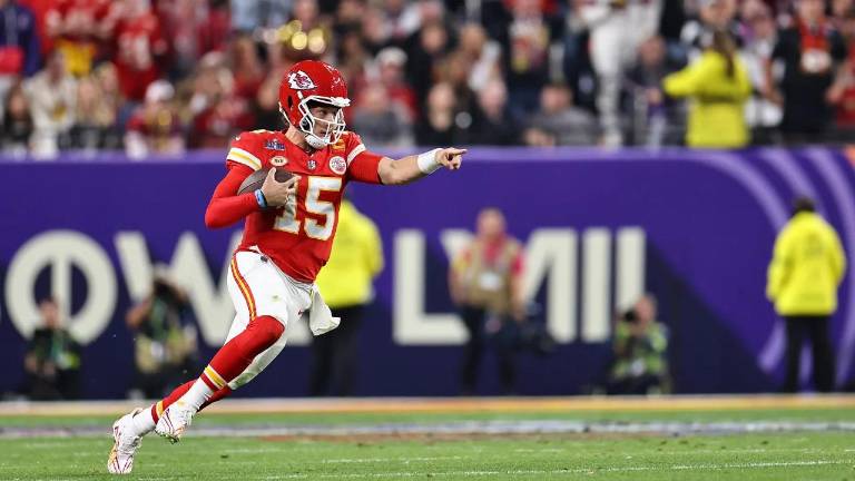 Patrick Mahomes volvió a ser el hombre clave para Chiefs.