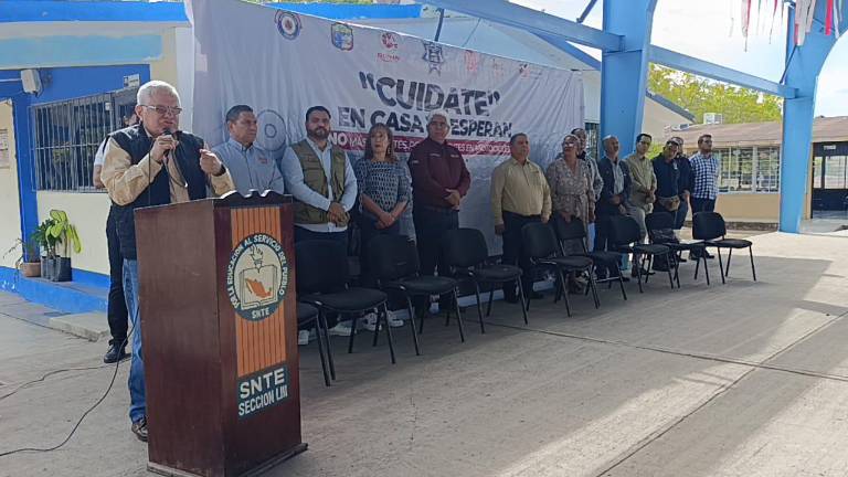 El Alcalde de Escuinapa Víctor Manuel Díaz Simental pone en marcha una campaña para prevenir accidentes en motocicleta.