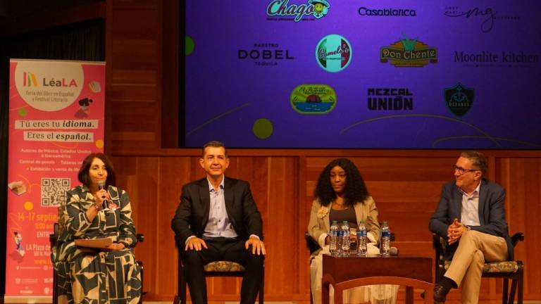 Autoridades anuncian el Festival Literario LéaLA.