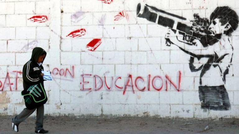 La violencia arrastra a los niños