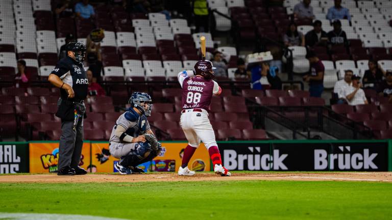 Esteban Quiroz se fue en blanco en la derrota de Tomateros a manos de Sultanes.