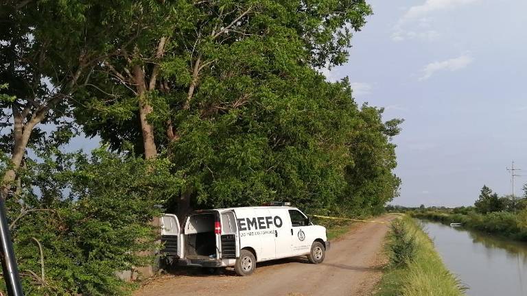 El reporte se realizó a las 16:00 horas de este miércoles, cuando el cuerpo fue localizado en el interior del canal de riego.
