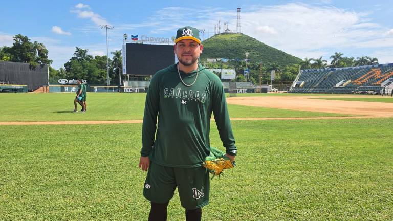 Luis Fernando Miranda se incorporó a los entrenamientos de Cañeros de Los Mochis.