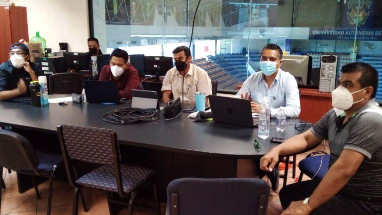 Parte de las personas que estuvieron presentes en los talleres de actualización docente y disciplinar virtuales de la UAS.