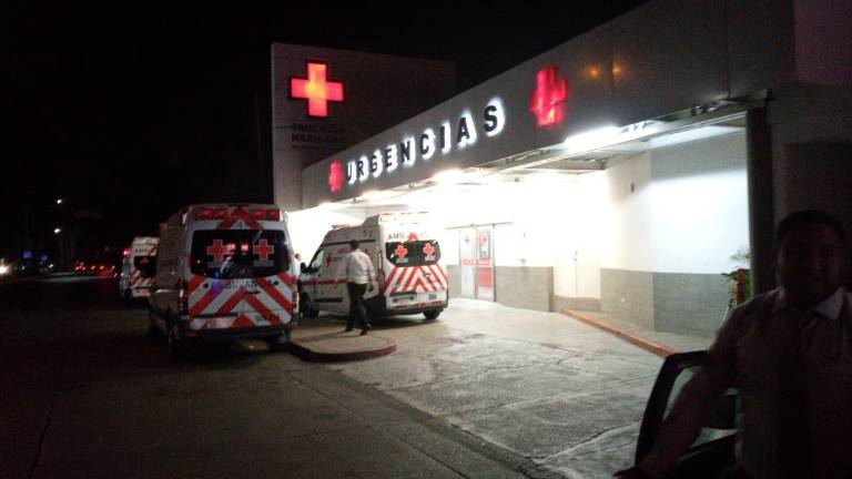 Un hombre ingresó al área de emergencias tras recibir un impacto de bala.