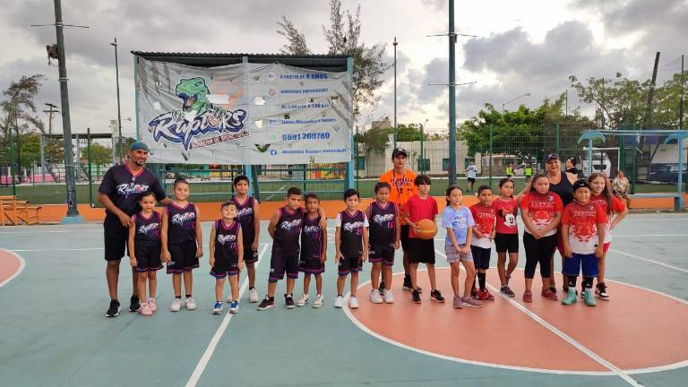 La Academia Raptors de Baloncesto está de plácemes.