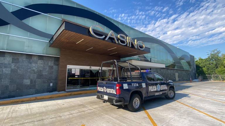 Durante la madrugada de este lunes un cajero automático fue sustraído de un casino en Culiacán.