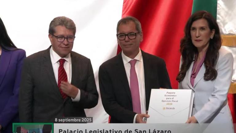 El titular de la SHCP entregó a la presidenta de la Mesa Directiva de la Cámara de Diputados del Congreso de la Unión.
