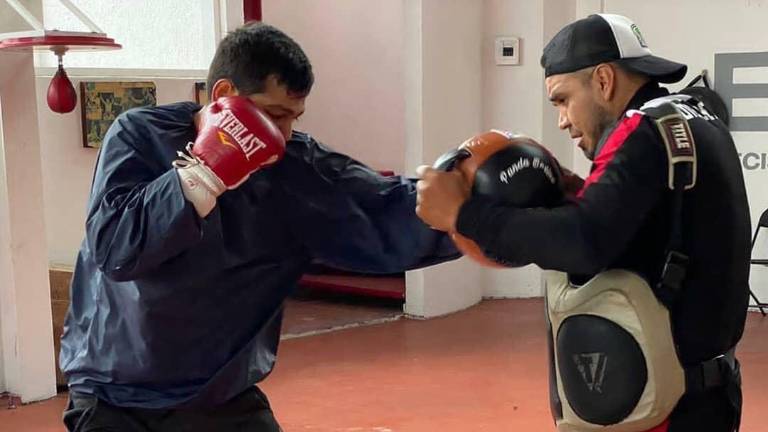 Jesús “Chuyito” Zazueta ha tenido una fuerte preparación para su combate ante Javier Valenzuela.