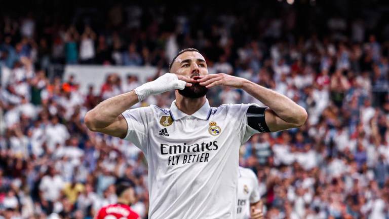 Karim Benzema juega su último partido como merengue.