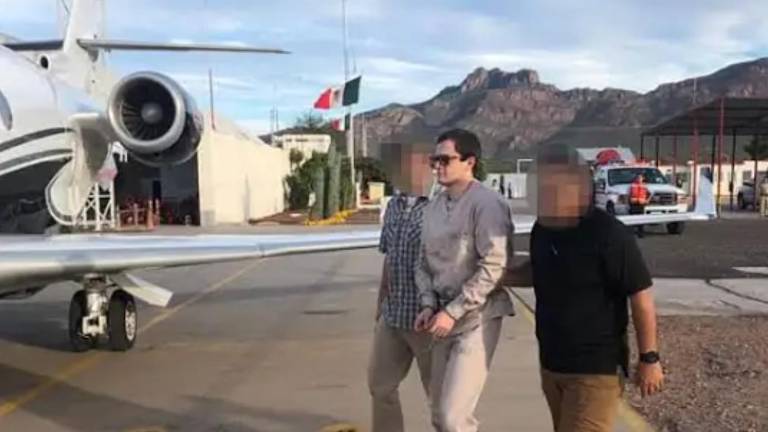 Durante el juicio contra “El Menchito”, personas ligadas al Cártel de Jalisco Nueva Generación espiaban a agentes de la DEA, advierten.