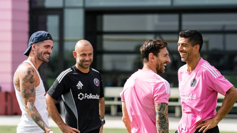 Mascherano confirma baja de Messi sin fecha de regreso.