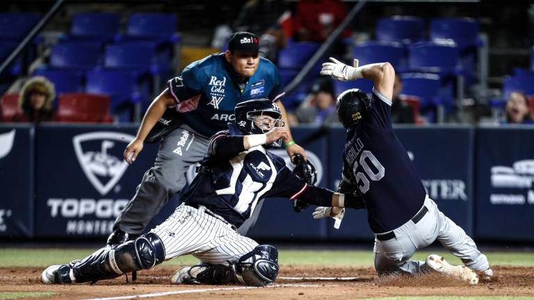 Un encuentro cardiaco se vivió en el Panamericano, donde Sultanes se quedó con la victoria.