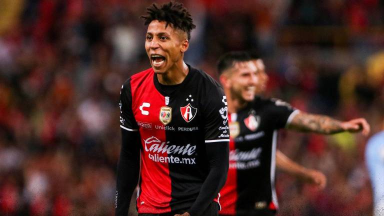 Ozziel Herrera marcó un tanto ante Querétaro.