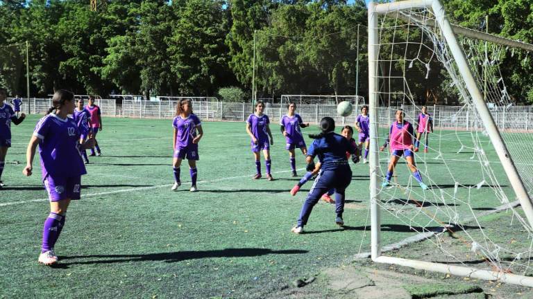 Culiacán gana con contundencia.