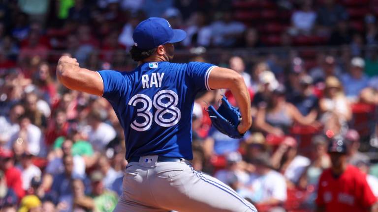 Robbie Ray dominó a la artillería de los Medias Rojas en el primer duelo de la doble cartelera.