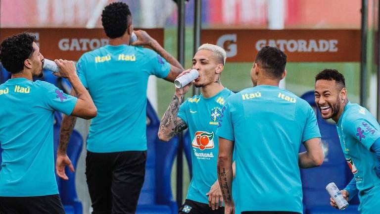 Brasil recibe a Chile.