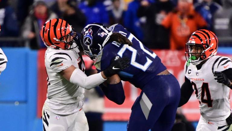 Derrick Henry no pudo ayudar a que los Titans evitaran la prematura eliminación.