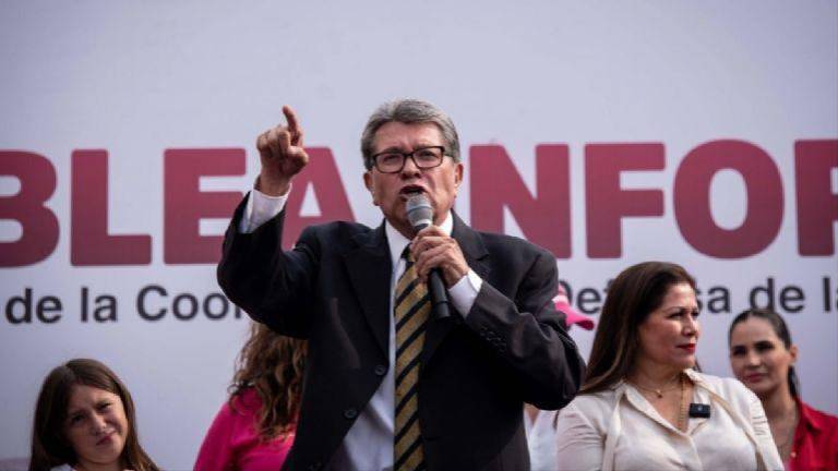 El Senador con licencia Ricardo Monreal descarta participar por la candidatura de Morena para la CDMX.