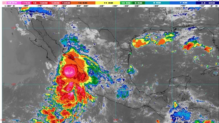 Desde la noche del lunes en Mazatlán se han estado registrando lluvias.