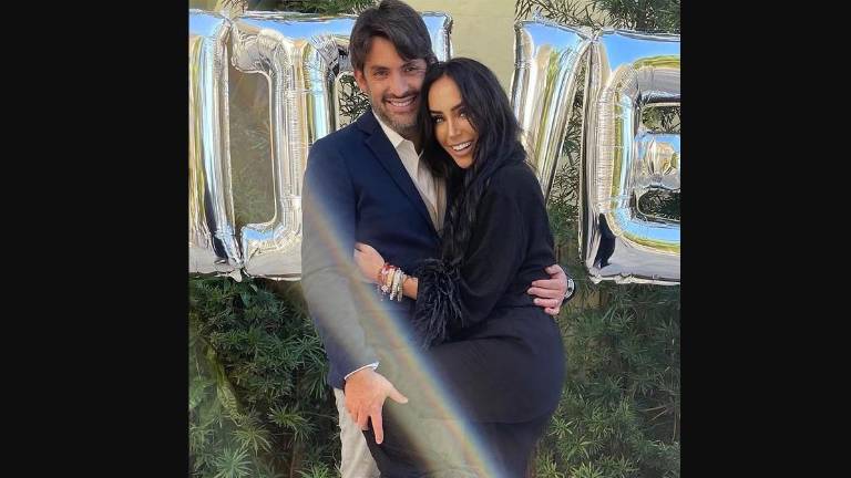 Inés Gómez Mont y su esposo Víctor Manuel Álvarez Puga.