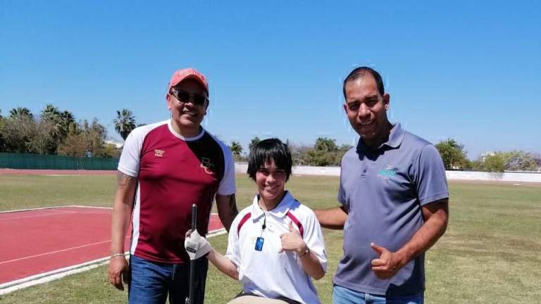 Shantal Cobos Soltero se prepara en Mazatlán.
