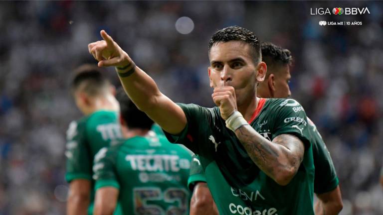 Sebastián Vegas festeja su gol.