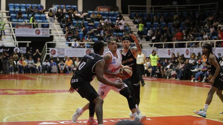 Venados Basketball jugó por nota ante Caballeros.