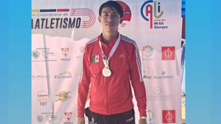 El atleta escuinapense Arturo Guadalupe Moreno Alvarado ganó la medalla de plata en el Grand Prix de Para Atletismo en Cali, Colombia.