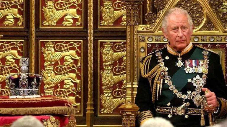 Carlos de Gales, Rey de Inglaterra.